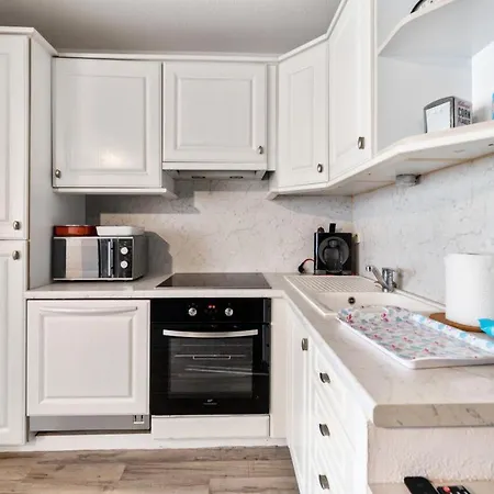 Апартаменты Logement Lumineux Situe Sur La Presqu'ile De Giens - Maeva Particuliers - 2 Pieces 4 Personnes - Confort 198602 Йер